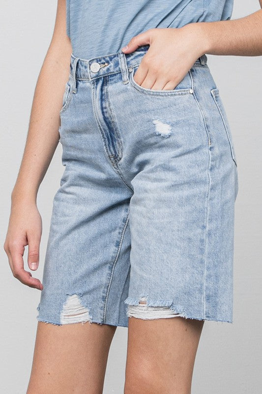 HI RISE PREMIUM BOTTOM HEM DISTRESSED BERMUDA