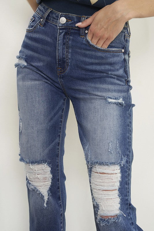 MID-RISE BOYFRIEND JEANS