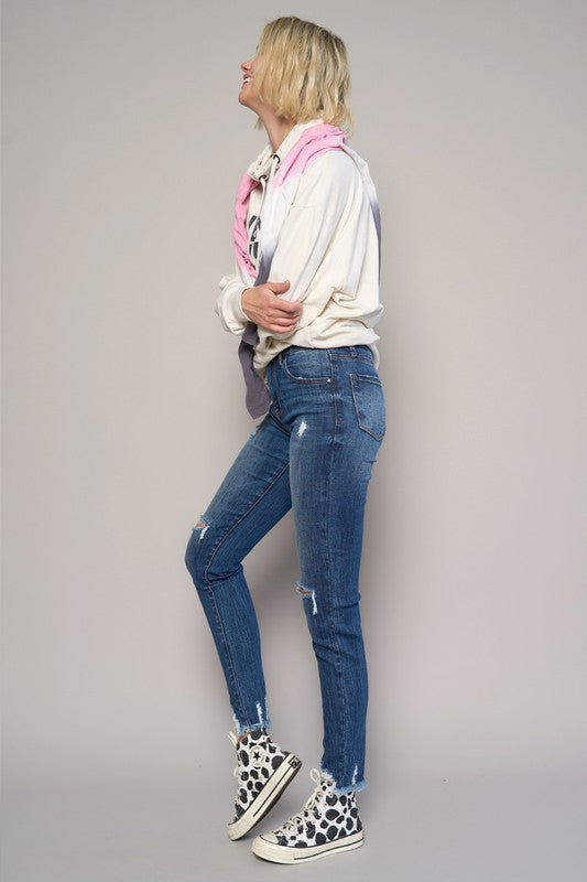 MID-RISE CROP SLIM SKINNY