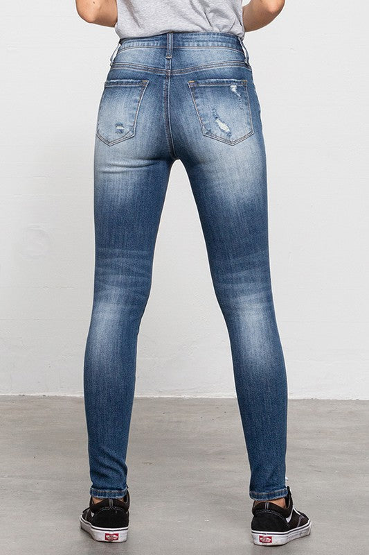 MID-RISE PREMIUM BODY DISTRESSED ANKLE SKINNY