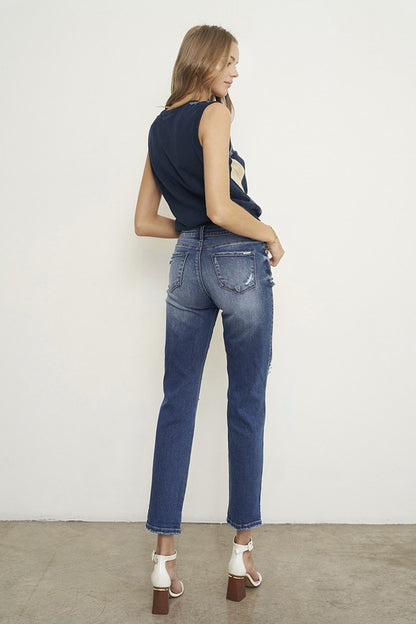 MID-RISE BOYFRIEND JEANS